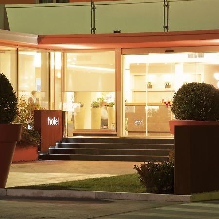 Hotel Cluentum Толентіно Екстер'єр фото