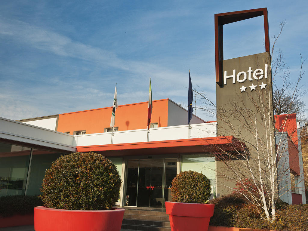 Hotel Cluentum Толентіно Екстер'єр фото