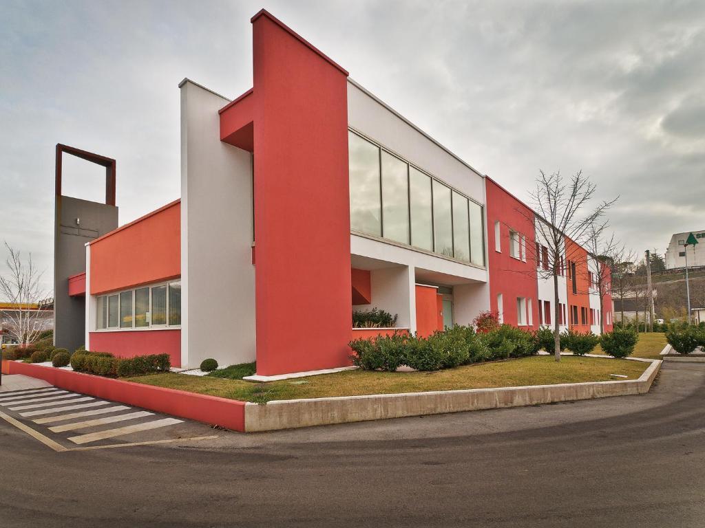 Hotel Cluentum Толентіно Екстер'єр фото