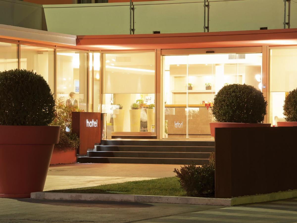 Hotel Cluentum Толентіно Екстер'єр фото